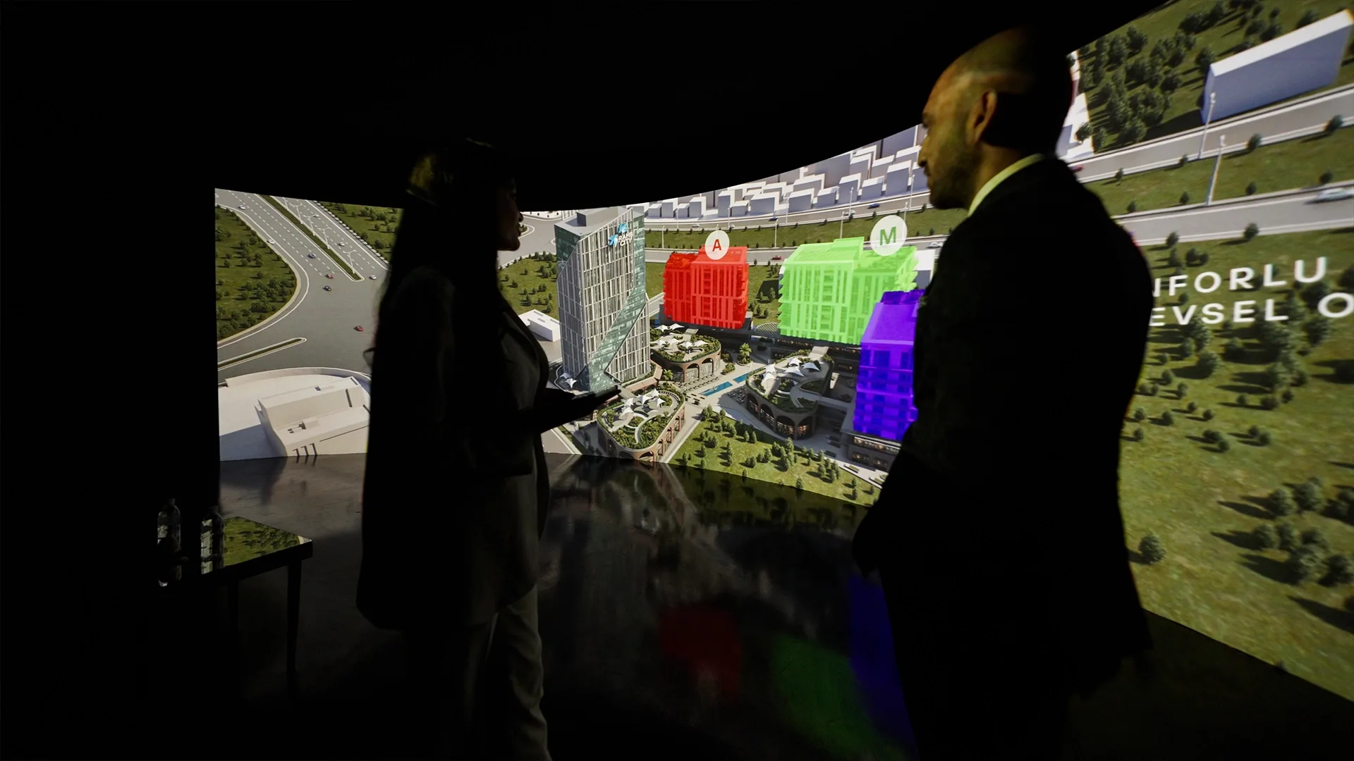Presenting the masterplan on the curved screen